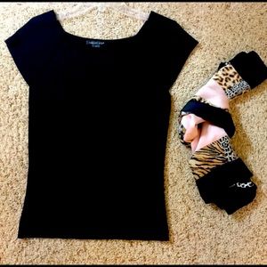 🌷💕 August Silk Black capped sleeve tank top!